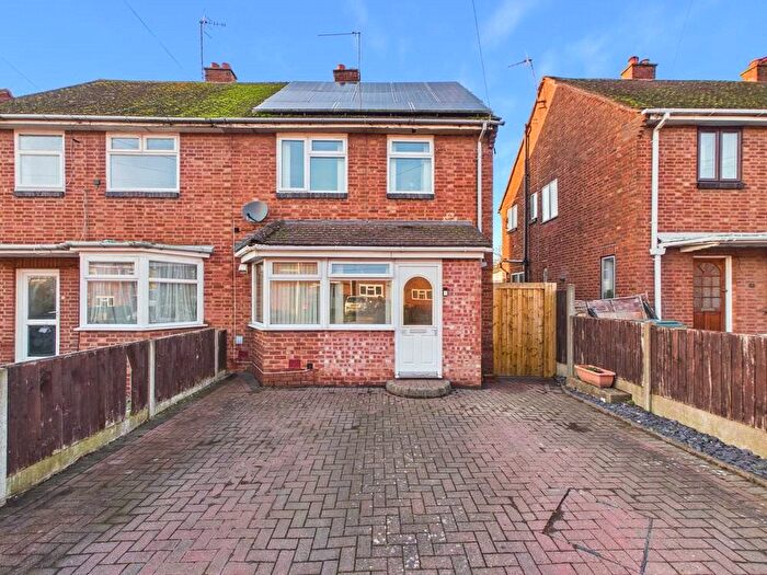 2 Bedroom Semi Detached House For Sale In Canterbury Road, Worcester, Worcestershire, WR5