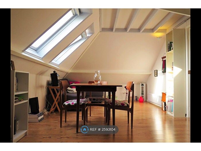1 Bedroom Flat To Rent In Springfield Road, Brighton, BN1
