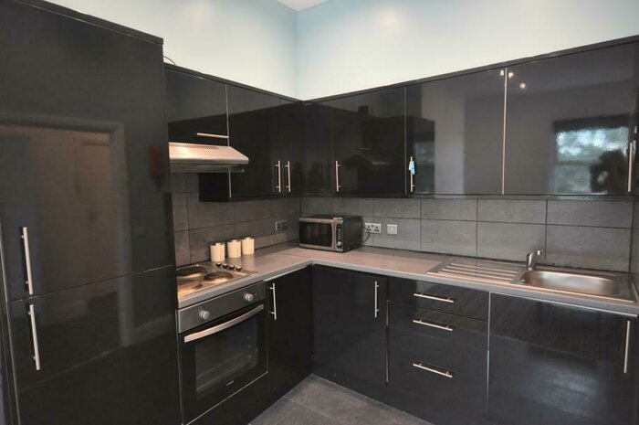 1 Bedroom Flat To Rent In Hall Grove, Hyde Park, Leeds, LS6