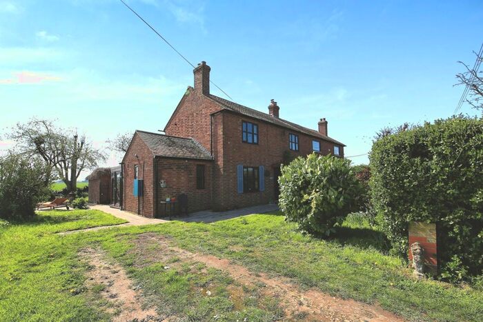 3 Bedroom Semi-Detached House For Sale In West Fen Drove, Whittlesey, Peterborough, PE7