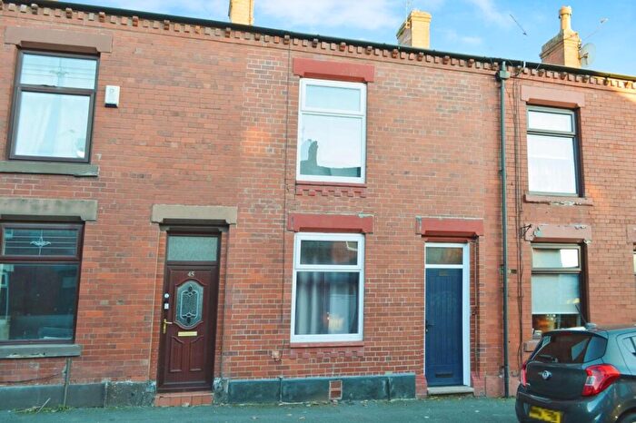2 Bedroom Terraced House For Sale In County Street, Oldham, OL8