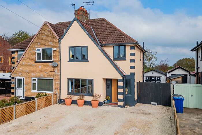 3 Bedroom Semi-Detached House For Sale In Leeds Road, Selby, YO8