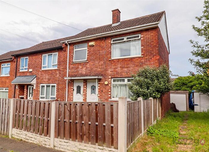 3 Bedroom Semi-Detached House For Sale In Ballifield Avenue, Sheffield, S13