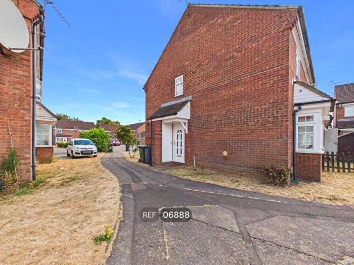 2 Bedroom Terraced House To Rent In Eaglesthorpe, Peterborough, PE1