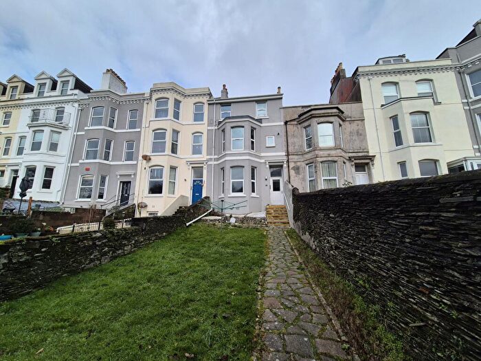 1 Bedroom Flat To Rent In Albert Road, PL2