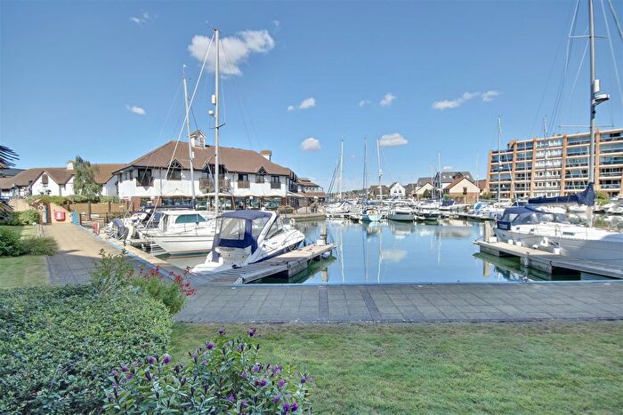 3 Bedroom Flat For Sale In Port Way, Port Solent, Portsmouth, PO6