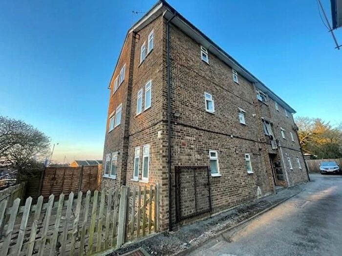 1 Bedroom Flat To Rent In Dorchester Road, Northolt, UB5