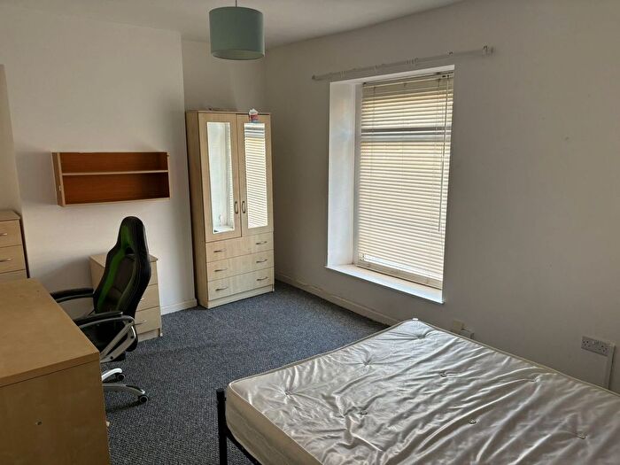 5 Bedroom Terraced House To Rent In Richardson Road, Swansea, SA1