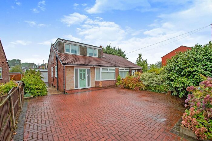3 Bedroom Semi-Detached Bungalow For Sale In Piggott Street, Farnworth, Bolton, BL4