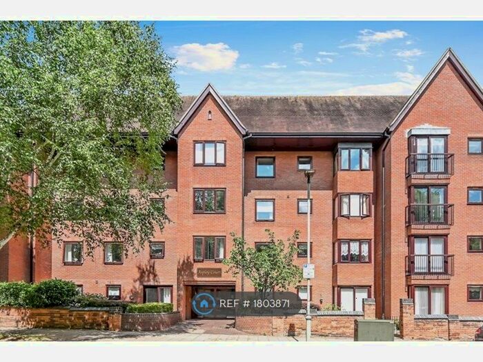 2 Bedroom Flat To Rent In Warwick Avenue, Bedford, MK40
