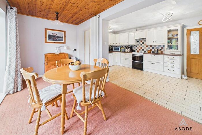 2 Bedroom Semi-Detached House For Sale In Linton Heath, Linton, Swadlincote, DE12