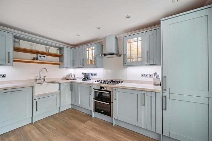 4 Bedroom Semi-Detached House For Sale In Jarvis Fields, Bursledon, Southampton, SO31