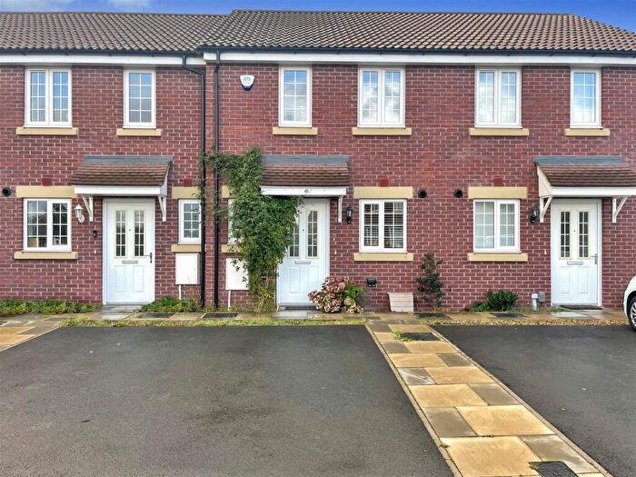 2 Bedroom Terraced House For Sale In Oak Close, Raunds, NN9