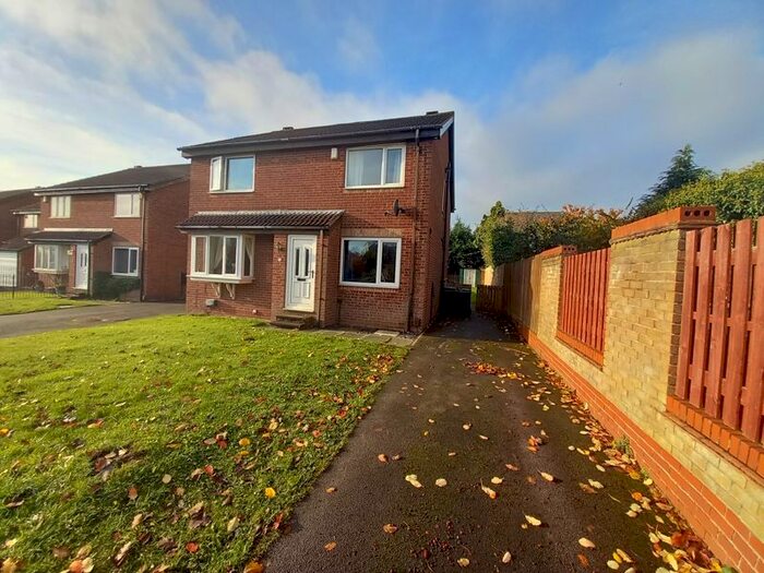 2 Bedroom Semi-Detached House To Rent In Lloyds Drive, Low Moor, Bradford, BD12