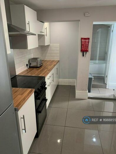 3 Bedroom Terraced House To Rent In Hardy Street, Hull, HU5