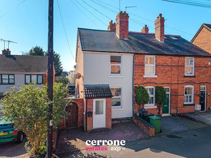 3 Bedroom End Terrace House For Sale In Barnsley Road, Bromsgrove, B61