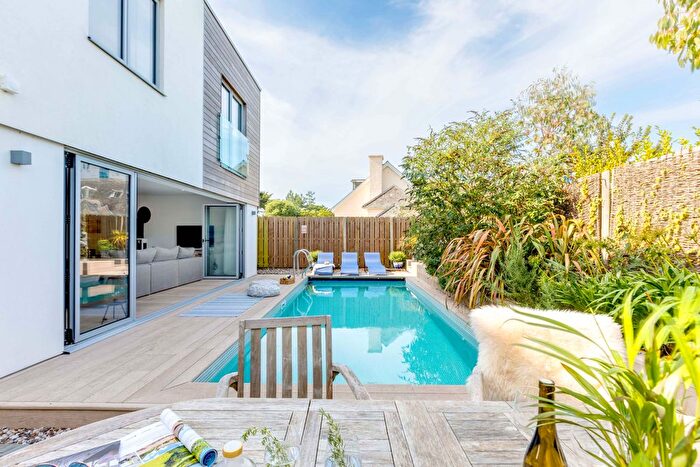 4 Bedroom Detached House For Sale In Trebetherick, Wadebridge, PL27