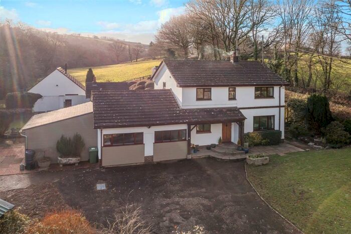 6 Bedroom Detached House For Sale In Cutteridge Lane, Whitestone, Exeter, EX4