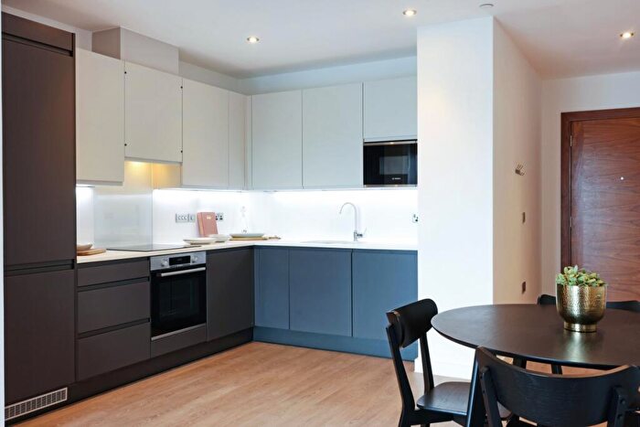 1 Bedroom Flat To Rent In Sutton Court Road, Sutton, SM1