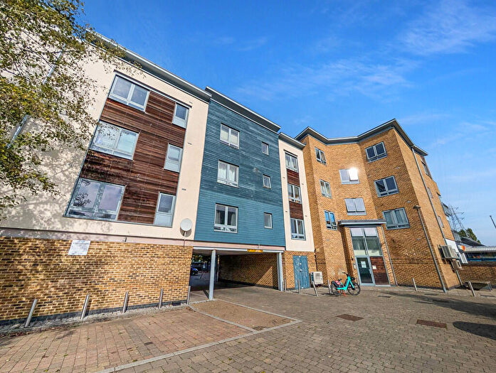 2 Bedroom Apartment To Rent In Quayside Drive, Colchester, CO2