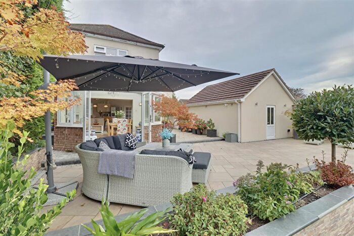 4 Bedroom Detached House For Sale In Drayton Lane, Drayton, PO6