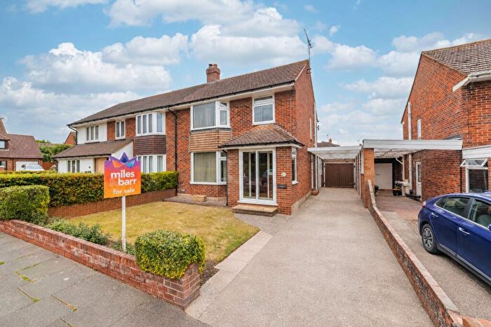 3 Bedroom Semi Detached House For Sale In Hollowmede, Canterbury, Kent, CT1