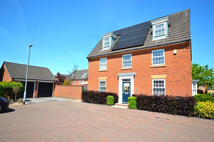 5 Bedroom Detached House For Sale In Birtley Avenue, Chorley, PR7
