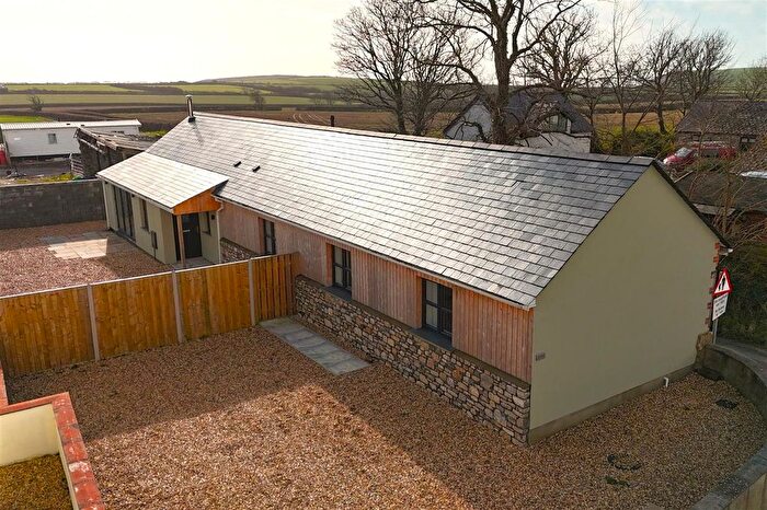 3 Bedroom Bungalow For Sale In Cob Barn, Cob Lane, Jameston, Tenby, SA70