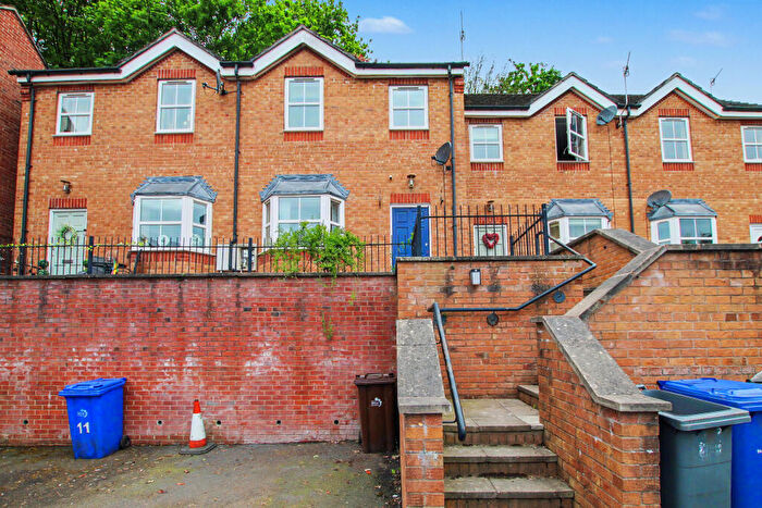 3 Bedroom Terraced House For Sale In St. Andrews Square, Stoke-on-Trent, ST4