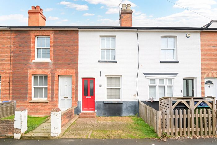 2 Bedroom Terraced House For Sale In Waverley Road, Weybridge, KT13