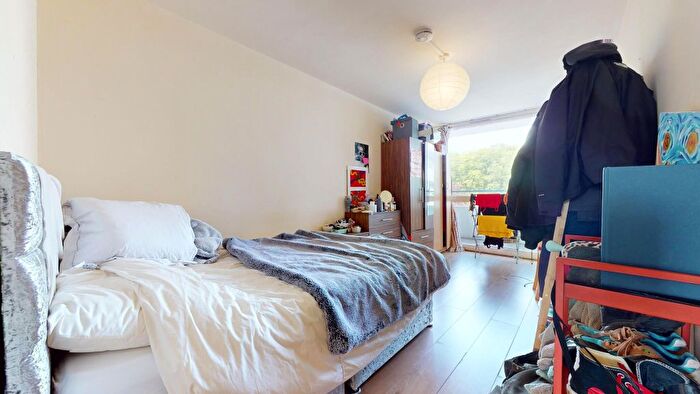 3 Bedroom Flat To Rent In Clipstone Street, London, W1W