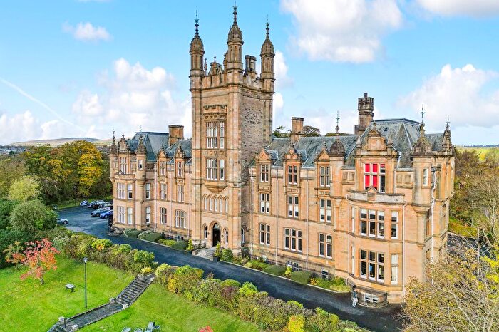 2 Bedroom Flat For Sale In Schaw House, Schaw Drive, G61