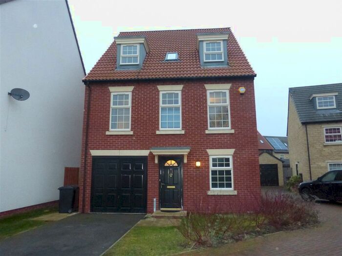 4 Bedroom House To Rent In Diamond Drive, Corby, NN17