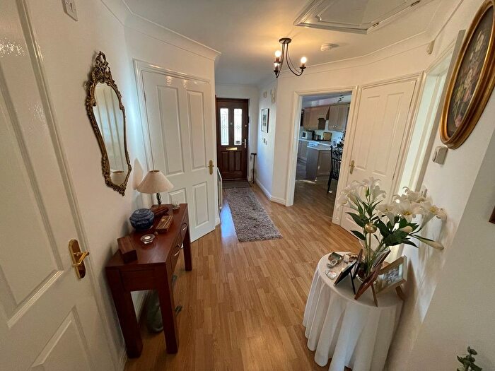 2 Bedroom Bungalow For Sale In Broctone Drive, Broughton Astley, Leicester, LE9