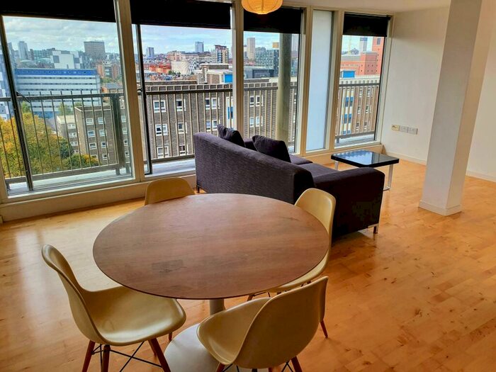 1 Bedroom Flat To Rent In Saxton, The Avenue, Leeds, West Yorkshire, LS9