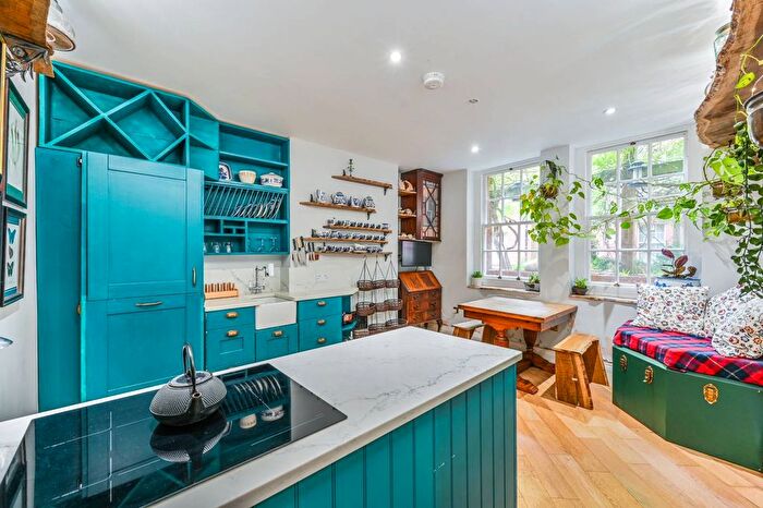 1 Bedroom Flat To Rent In Regency Street, Westminster, London, SW1P