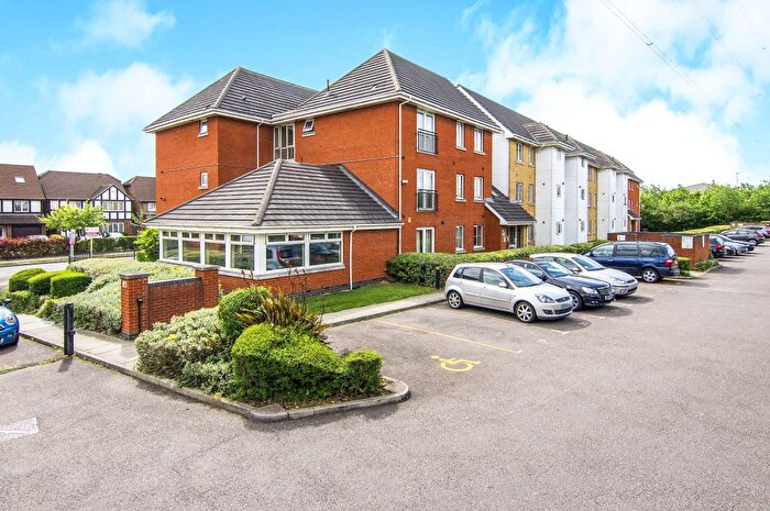 2 Bedroom Property To Rent In Fleming Road, Grays, RM16