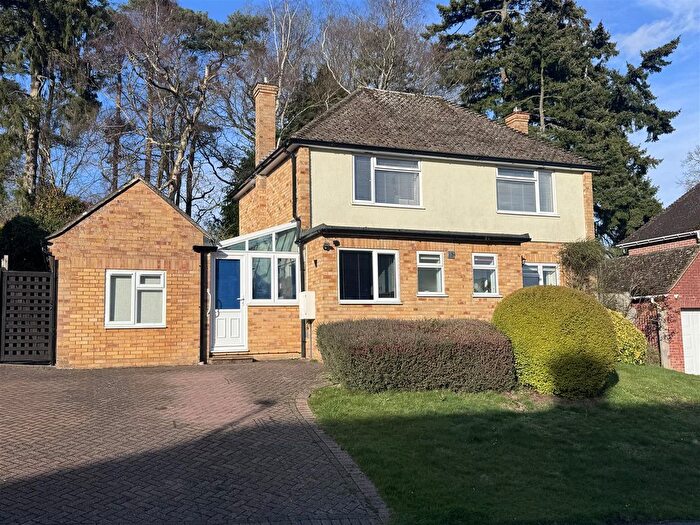 4 Bedroom Detached House For Sale In Normay Rise, Newbury, RG14