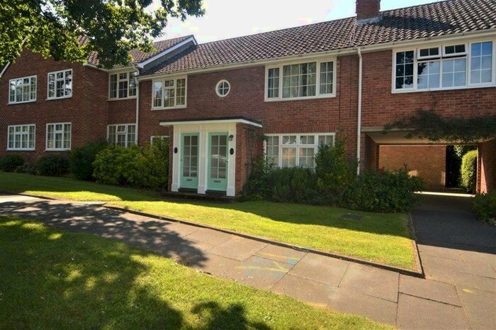 2 Bedroom Maisonette To Rent In Westminster Court, St Albans, AL1