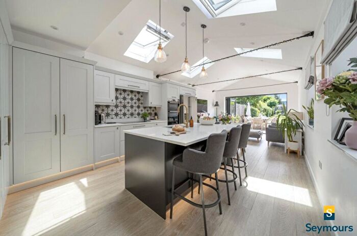 4 Bedroom Semi-Detached House For Sale In New Road, Chilworth, Surrey, GU4