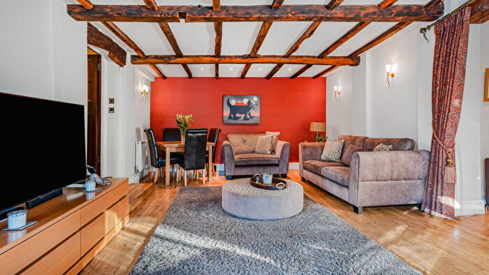 5 Bedroom Detached House For Sale In Hartopp Road, Four Oaks Park, B74