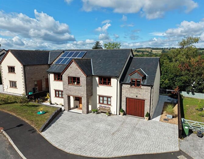 5 Bedroom Detached House For Sale In Glasbury, Hereford, HR3