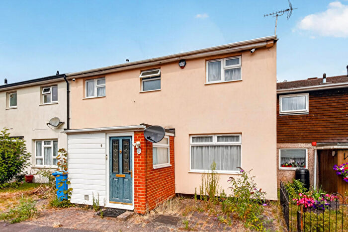 3 Bedroom Terraced House For Sale In Aysgarth, Bracknell, RG12