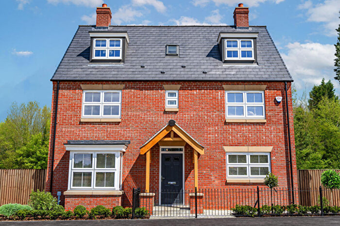 5 Bedroom Detached House For Sale In Clover Lane, Healing, Grimsby, DN41