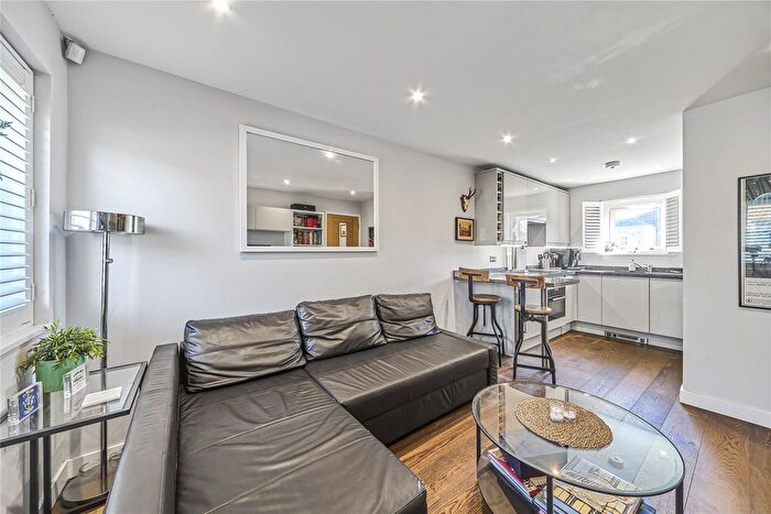 1 Bedroom Flat For Sale In Cubitt Terrace, London, SW4