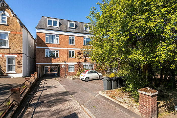 2 Bedroom Apartment To Rent In Burnt Ash Hill, SE12