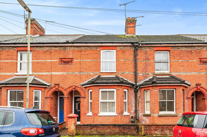 2 Bedroom Terraced House For Sale In Alexandra Avenue, Camberley, GU15