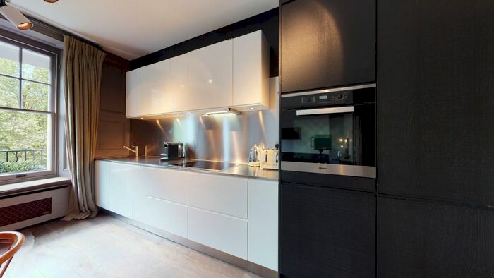 2 Bedroom Flat To Rent In Cadogan Square, London, SW1X