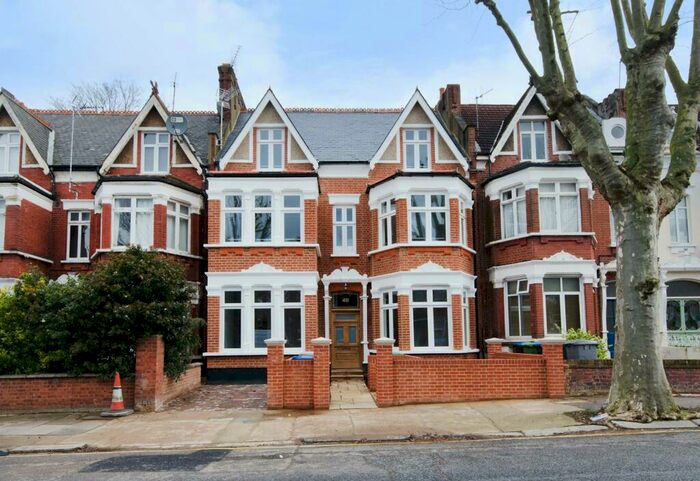 2 Bedroom Flat To Rent In Anson Road, Willesden, London, NW2