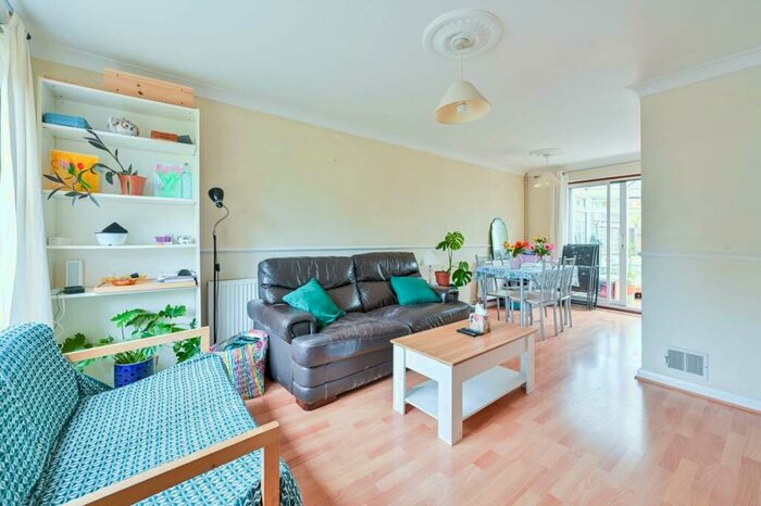 2 Bedroom Terraced House To Rent In Kinburn Street, Canada Water, London, SE16